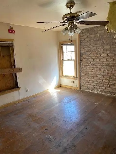 654 Johnson St, Gary, IN 46402 photo 12