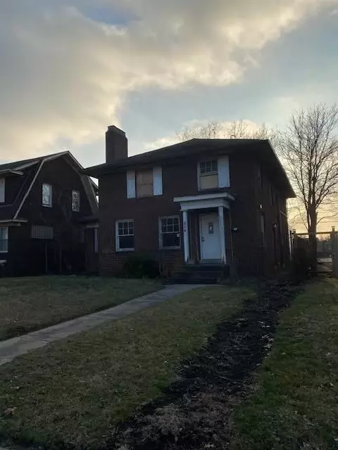 654 Johnson St, Gary, IN 46402 photo 2