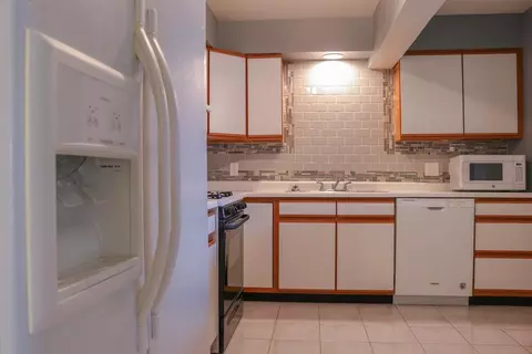 5065 Spinnaker Ln #C, Crown Point, IN 46307 photo 10