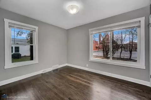 437 Oak St, Dyer, IN 46311 photo 14