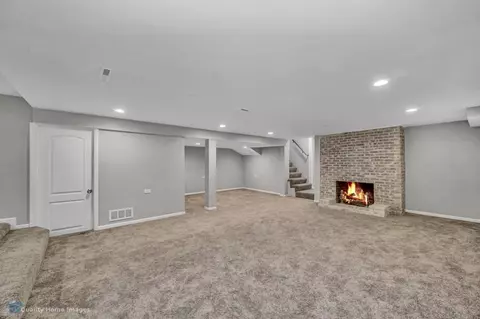 437 Oak St, Dyer, IN 46311 photo 17