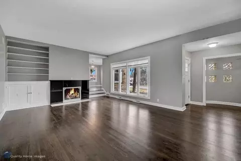 437 Oak St, Dyer, IN 46311 photo 2