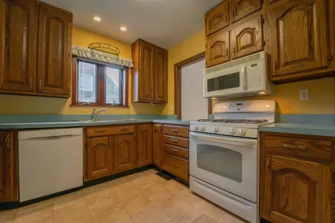 7713 Forest Ave, Munster, IN 46321 photo 13