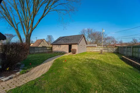 7713 Forest Ave, Munster, IN 46321 photo 40