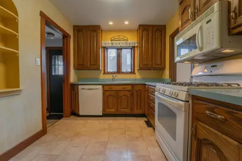 7713 Forest Ave, Munster, IN 46321 photo 12
