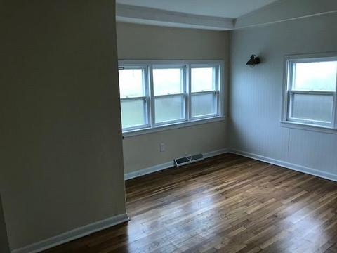 242 N Lindberg St, Griffith, IN 46319 photo 9