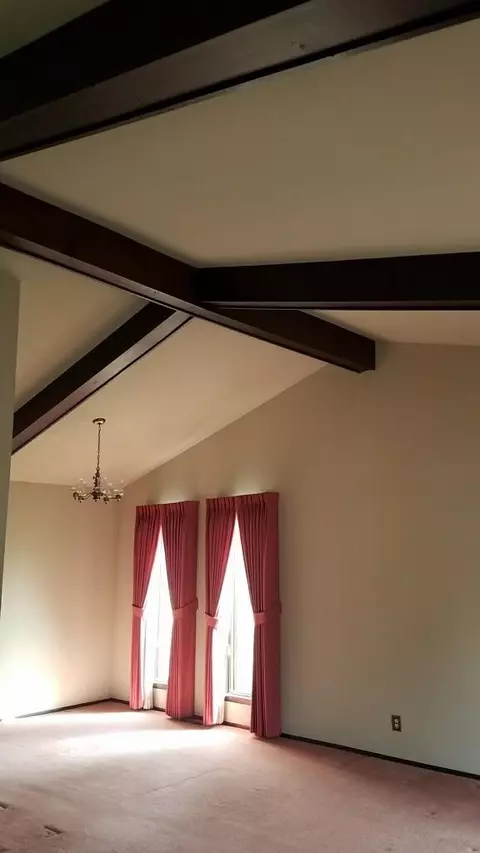 9223 Schafer Dr, Saint John, IN 46373 photo 5