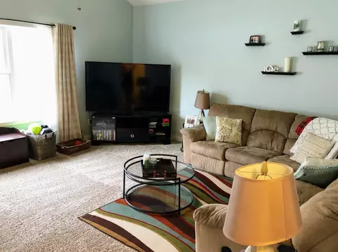 7015 Carolina Ct, Hammond, IN 46323 photo 8
