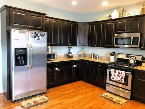 7015 Carolina Ct, Hammond, IN 46323 photo 10