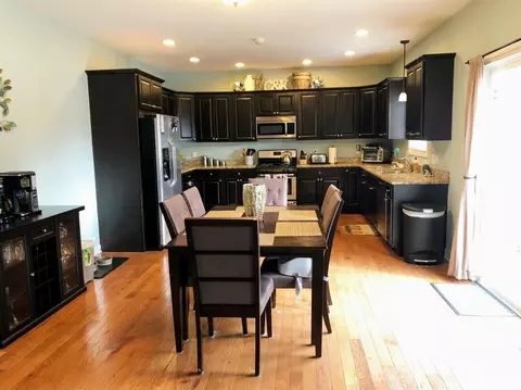 7015 Carolina Ct, Hammond, IN 46323 photo 13