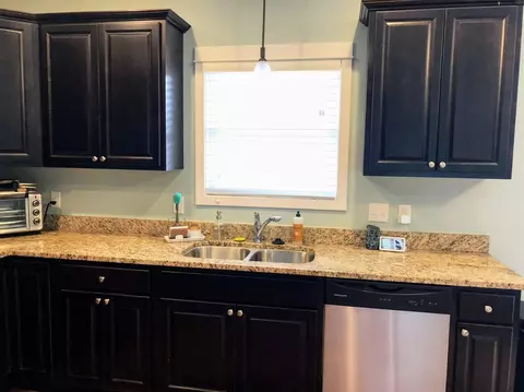 7015 Carolina Ct, Hammond, IN 46323 photo 12