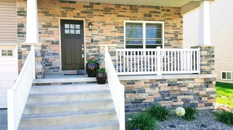 7015 Carolina Ct, Hammond, IN 46323 photo 2