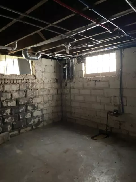 413 Roosevelt St, Gary, IN 46404 photo 17