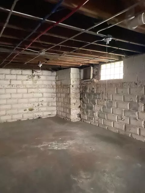 413 Roosevelt St, Gary, IN 46404 photo 18