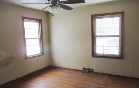 312 Johnson St, Gary, IN 46402 photo 5