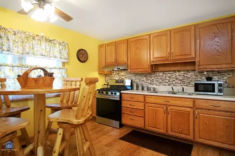 610 James Pl, Griffith, IN 46319 photo 9