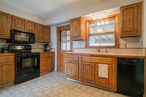 636 211th St, Dyer, IN 46311 photo 5