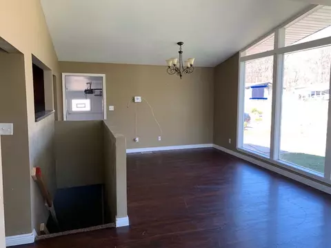 8021 Hickory Ave, Gary, IN 46403 photo 7