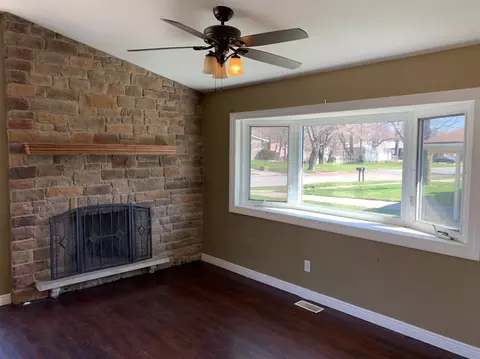 8021 Hickory Ave, Gary, IN 46403 photo 17