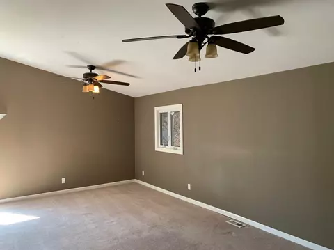 8021 Hickory Ave, Gary, IN 46403 photo 12