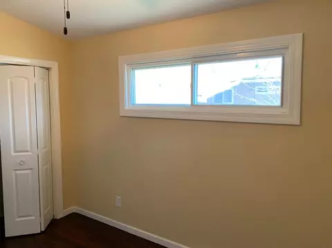 8021 Hickory Ave, Gary, IN 46403 photo 15