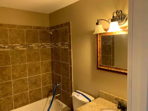 8021 Hickory Ave, Gary, IN 46403 photo 11