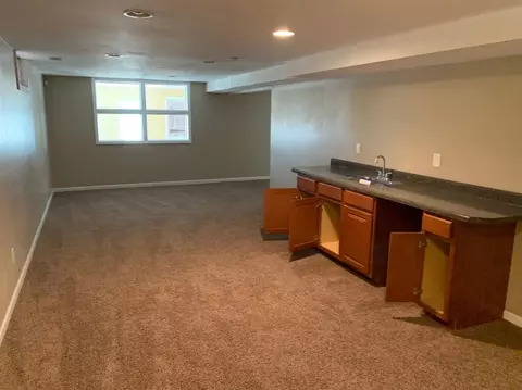 8021 Hickory Ave, Gary, IN 46403 photo 20