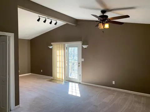 8021 Hickory Ave, Gary, IN 46403 photo 13