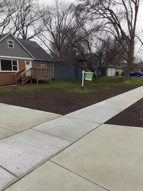 726 N Colfax St, Griffith, IN 46319 photo 5