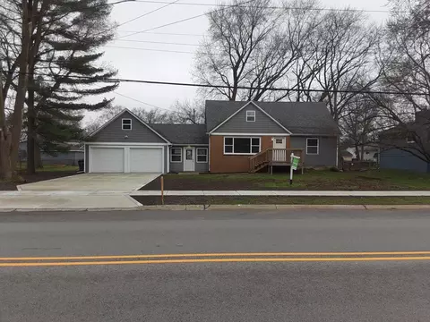726 N Colfax St, Griffith, IN 46319 photo 2