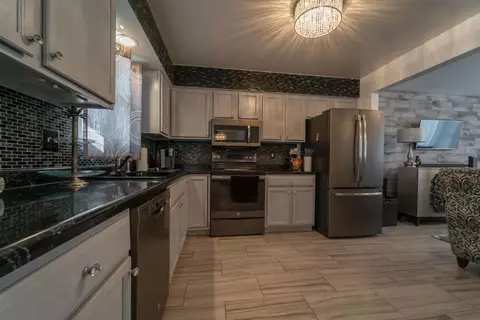3255 Rustic Ln, Crown Point, IN 46307 photo 9