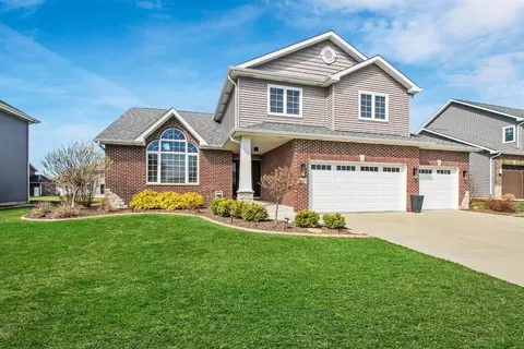 9768 Tulip Ln, Saint John, IN 46373 photo 2