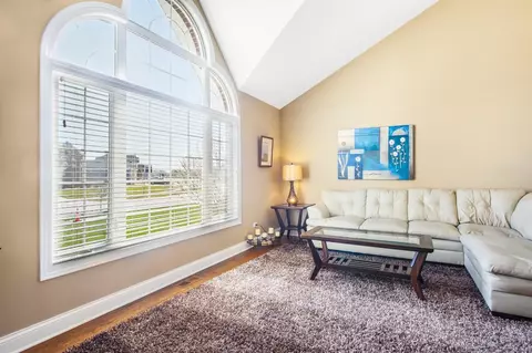 9768 Tulip Ln, Saint John, IN 46373 photo 6