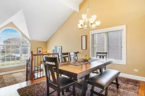9768 Tulip Ln, Saint John, IN 46373 photo 7
