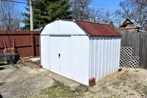 304 N Jay St, Griffith, IN 46319 photo 35