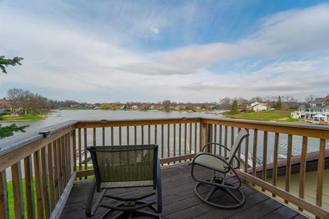 5060 Spinnaker Ln #E, Crown Point, IN 46307 photo 2