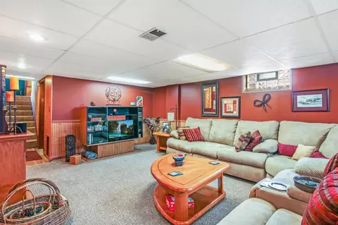 225 N Harvey St, Griffith, IN 46319 photo 16