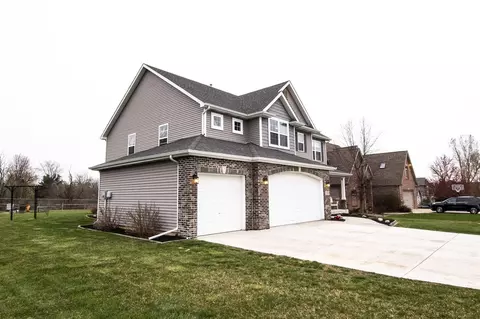 84 Bergamo Ln, Crown Point, IN 46307 photo 4