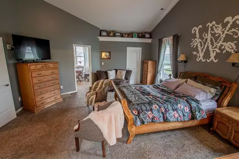 84 Bergamo Ln, Crown Point, IN 46307 photo 22