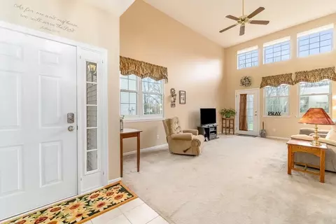 8023 Knickerbocker Pl, Dyer, IN 46311 photo 5