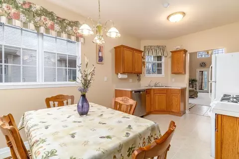 8023 Knickerbocker Pl, Dyer, IN 46311 photo 6