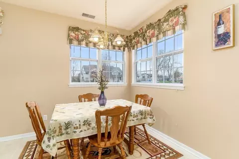 8023 Knickerbocker Pl, Dyer, IN 46311 photo 9