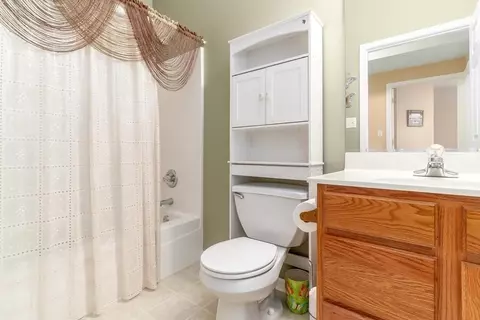 8023 Knickerbocker Pl, Dyer, IN 46311 photo 15