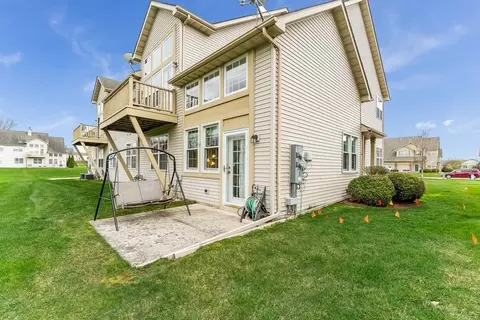 8023 Knickerbocker Pl, Dyer, IN 46311 photo 17