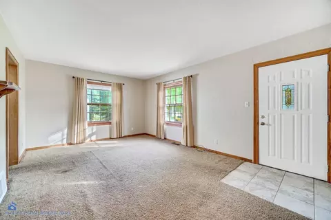 8316 Walnut Dr, Munster, IN 46321 photo 3