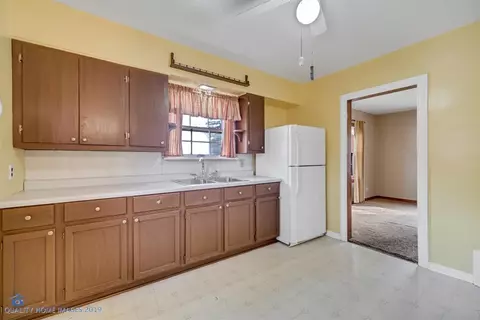8316 Walnut Dr, Munster, IN 46321 photo 7