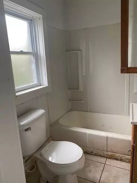 617 Buchanan St, Gary, IN 46402 photo 14