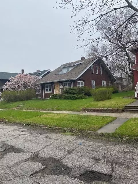 617 Buchanan St, Gary, IN 46402 photo 2