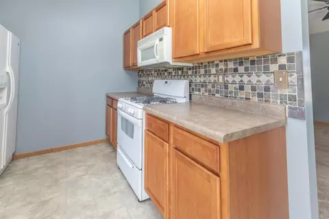 1164 Whitney St, Burns Harbor, IN 46304 photo 4