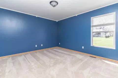 1164 Whitney St, Burns Harbor, IN 46304 photo 9